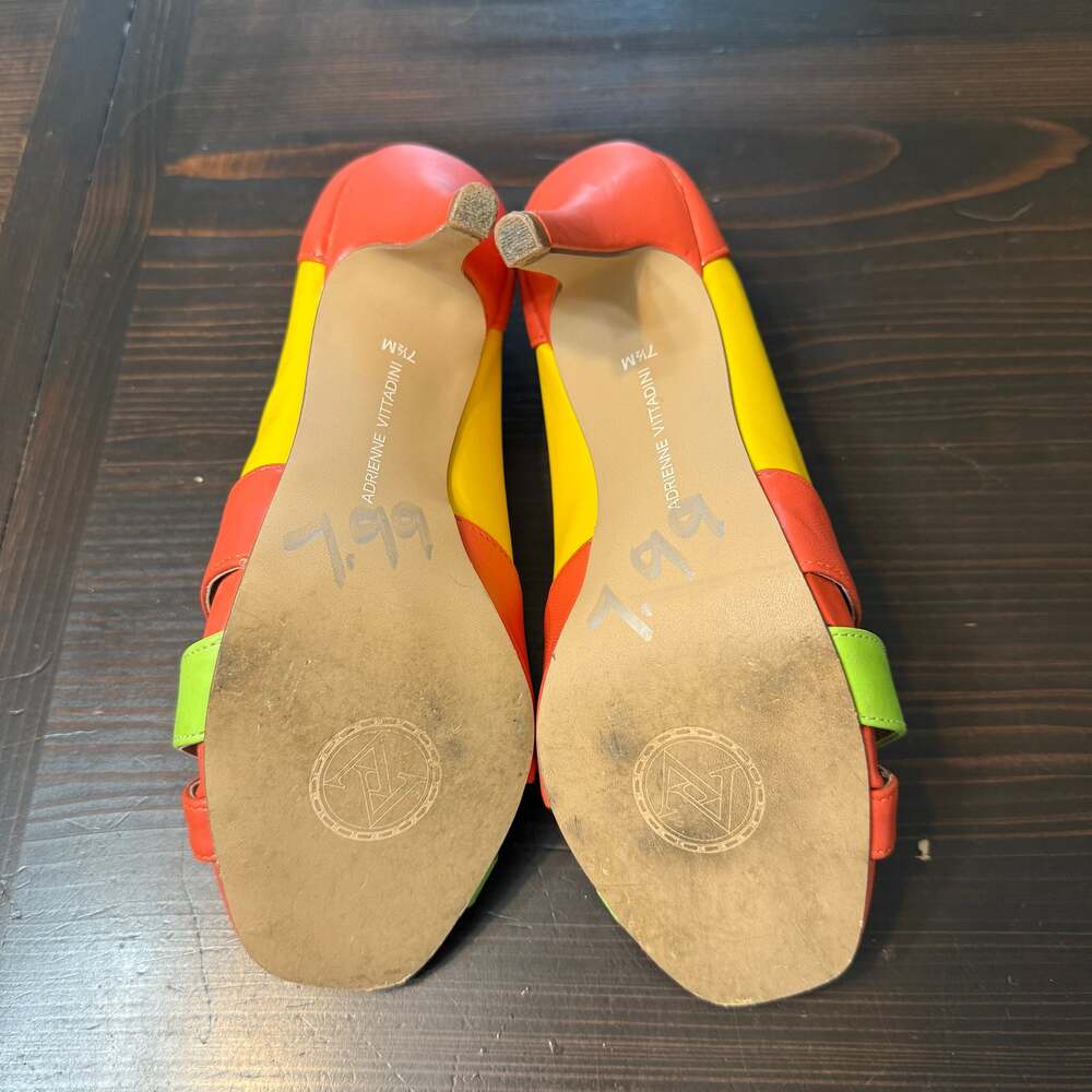 Adrienne‎ Vittadini Yellow & Orange Classic Elegant Heels - Picture 8 of 8